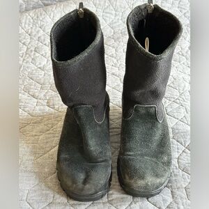 Well-loved Lands’ End black boots with fleece ankle warmers - women’s size 8.5